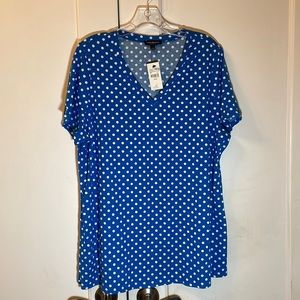 NWT Lane Bryant blue V-neck shirt with white polka dots size 14/16